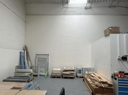 sklad3.jpg | Pronájem - skladovací prostor, 132 m²