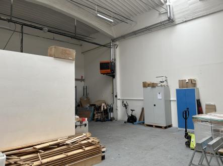 sklad4.jpg | Pronájem - skladovací prostor, 132 m²