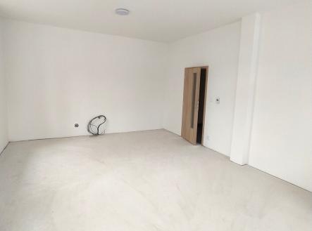 Vchod do obývacího pokoje | Prodej bytu, 3+kk, 81 m²