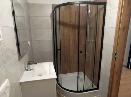 koupelna s WC | Prodej bytu, 1+kk, 42 m²