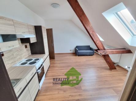 Pronájem bytu, 2+kk, 42 m²