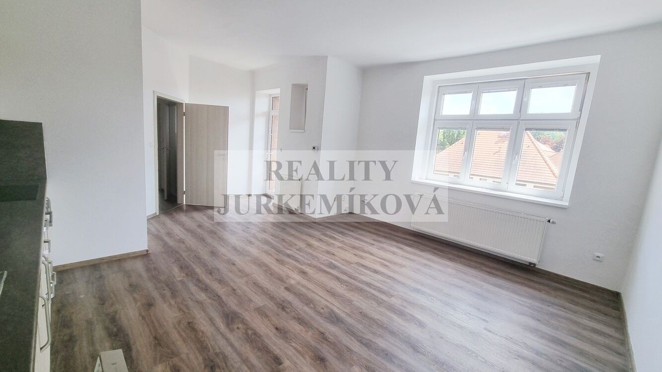Pronájem nadstandardního bytu 2+KK, ul. Kaplická, Český Krumlov