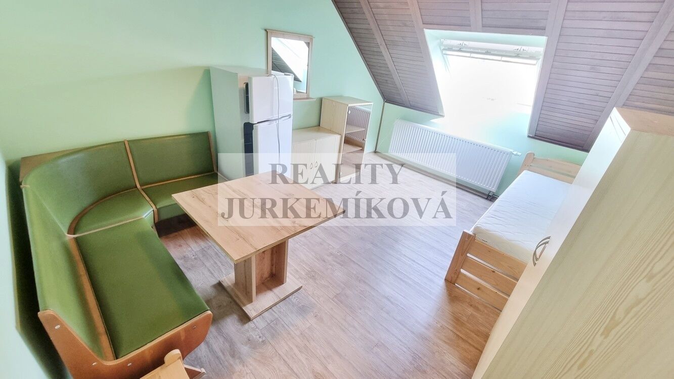 Pronájem zařízeného bytu 1+KK, v Rudolfově