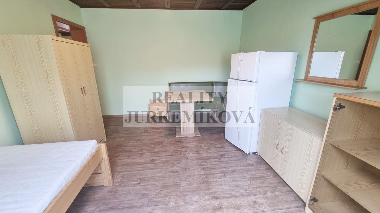 Pronájem zařízeného bytu 1+KK, v Rudolfově