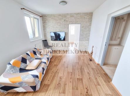 Pronájem bytu, 3+1, 50 m² obrázek