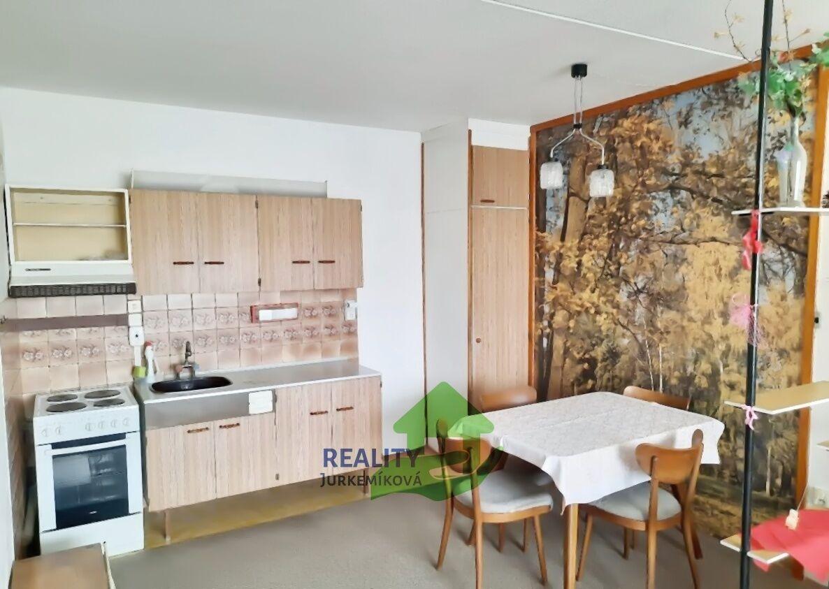 Pronájem zařízeného bytu 3+kk, Sídliště, Velešín