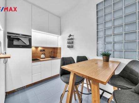 Pronájem bytu, 4+1, 104 m²