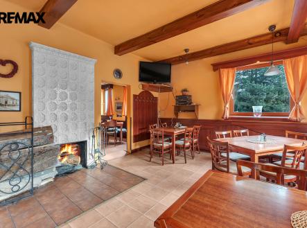 2-1.jpg | Prodej - restaurace, 340 m²