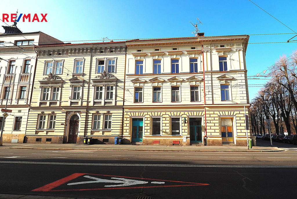 p2241604-1.jpg