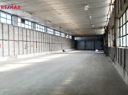 20250224-111627.jpg | Pronájem - skladovací prostor, 687 m²