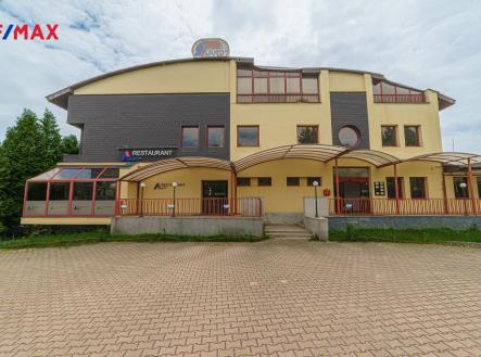 dsc1979-hdr.jpg | Prodej - obchodní prostor, 654 m²