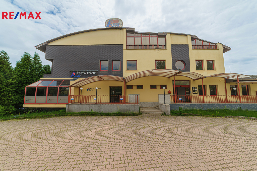 dsc1979-hdr.jpg
