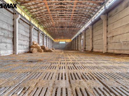 dsc08510-kopie.jpg | Prodej - skladovací prostor, 1 400 m²