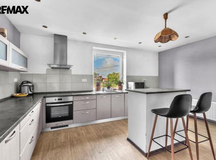 2.jpg | Prodej - dům/vila, 187 m²