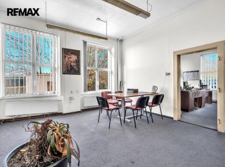 4.jpg | Pronájem - skladovací prostor, 1 380 m²