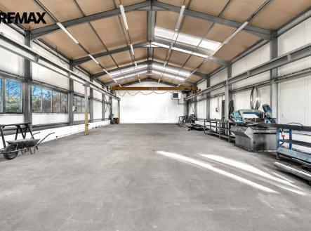 4-1.jpg | Prodej - skladovací prostor, 1 380 m²