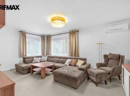 2-ipod-photo.jpg | Prodej - dům/vila, 250 m²