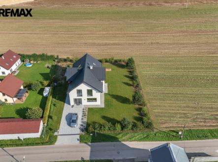 gemini-generated-image-9rtzju9rtzju9rtz.png | Prodej - pozemek pro bydlení, 1 671 m²