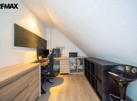 dsc01033-hdr.jpg | Prodej - dům/vila, 259 m²