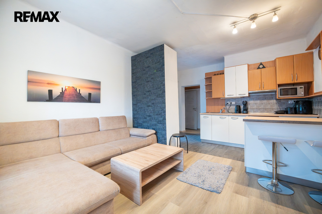 dsc01018-hdr.jpg