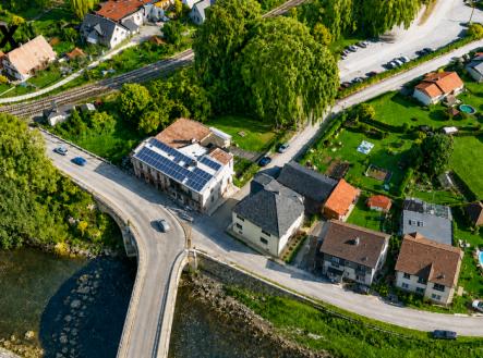 4ca1fa57-2728-4c9e-8002-59d3424e0c19.png | Prodej - obchodní prostor, 330 m²