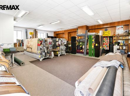 54f5e190-fdb2-4a66-822f-b615ce54c278.png | Prodej - obchodní prostor, 330 m²