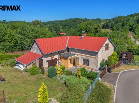 1.jpg | Prodej - dům/vila, 232 m²
