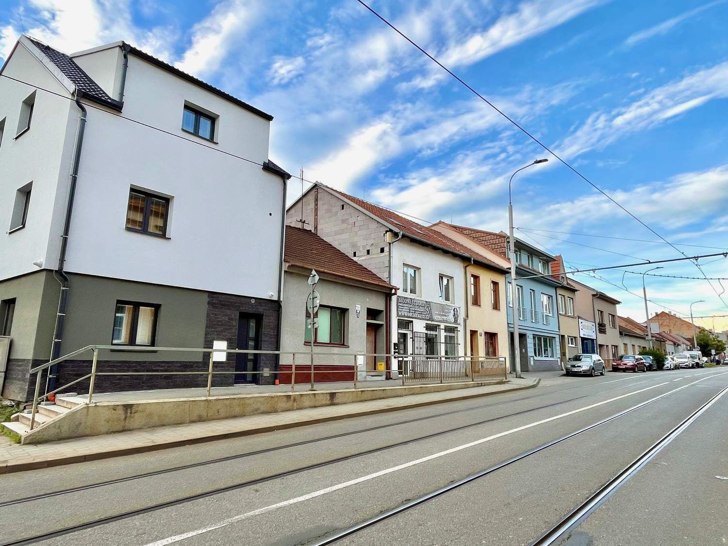 Prodej RD se třemi byty a obchodním / výrobním prostorem, Brno - Židenice, ul. Táborská