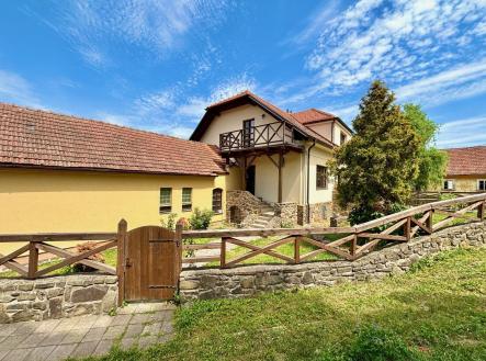 Prodej - dům/vila, 184 m²