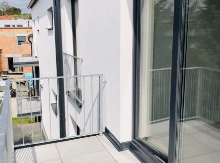 Balkon 5,25m2 | Pronájem bytu, 3+kk, 66 m²