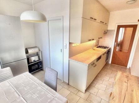 Prodej bytu, 3+1, 77 m²