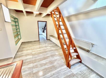 Pronájem bytu, 2+1, 65 m²