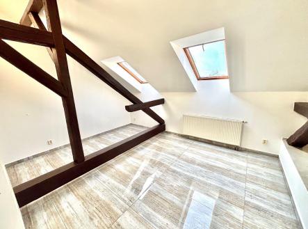 Pronájem bytu, 2+1, 65 m²