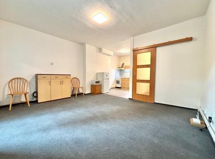 Pronájem bytu, 1+kk, 32 m²