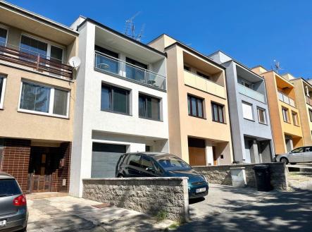 Pronájem bytu, 1+kk, 30 m²