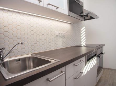 Pronájem bytu, 2+kk, 42 m²