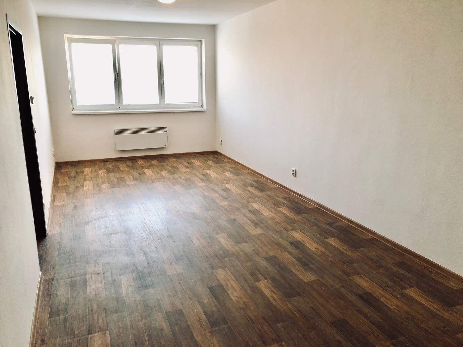 Pronájem bytu 2+kk s parkovacím stáním, Troubsko