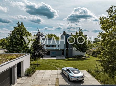Prodej - dům/vila, 450 m²