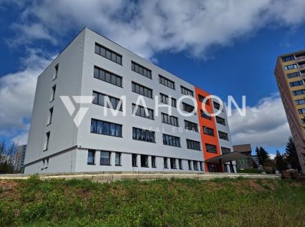 Prodej - nájemní dům, 2 725 m² obrázek