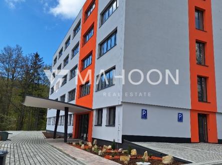ex6.jpg | Prodej - nájemní dům, 2 725 m²