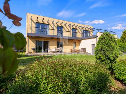 dolni-brezany-1-kopie.jpg | Prodej - dům/vila, 265 m²