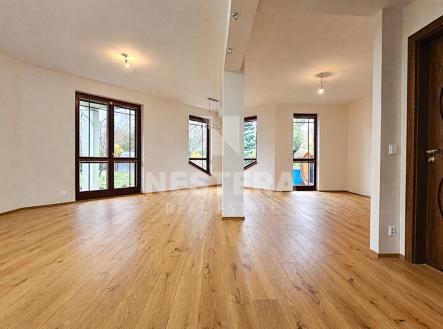 chatgpt-image-2.4.2026-15-50-56.png | Prodej - dům/vila, 197 m²