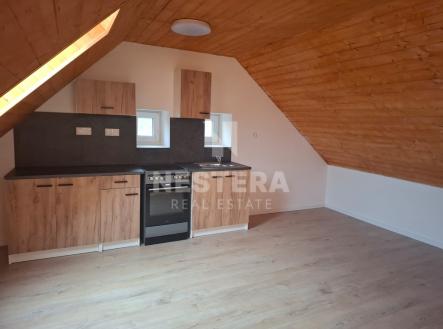 whatsapp-image-2026-03-03-at-17.59.43-2.jpeg | Pronájem bytu, atypický, 77 m²