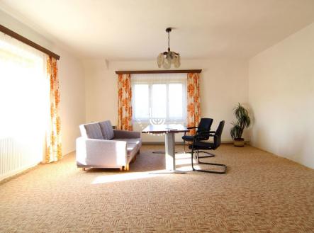 Obývací pokoj druhé patro | Prodej - dům/vila, 383 m²