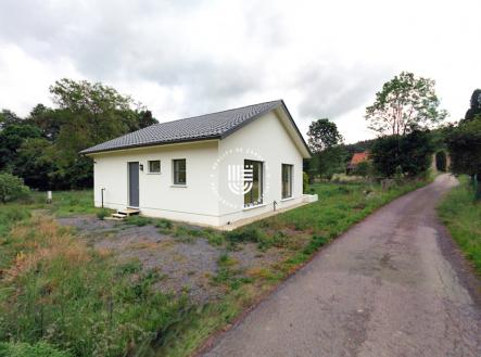 bungees-neveklov-zadoli-olga.jpg | Prodej - dům/vila, 80 m²