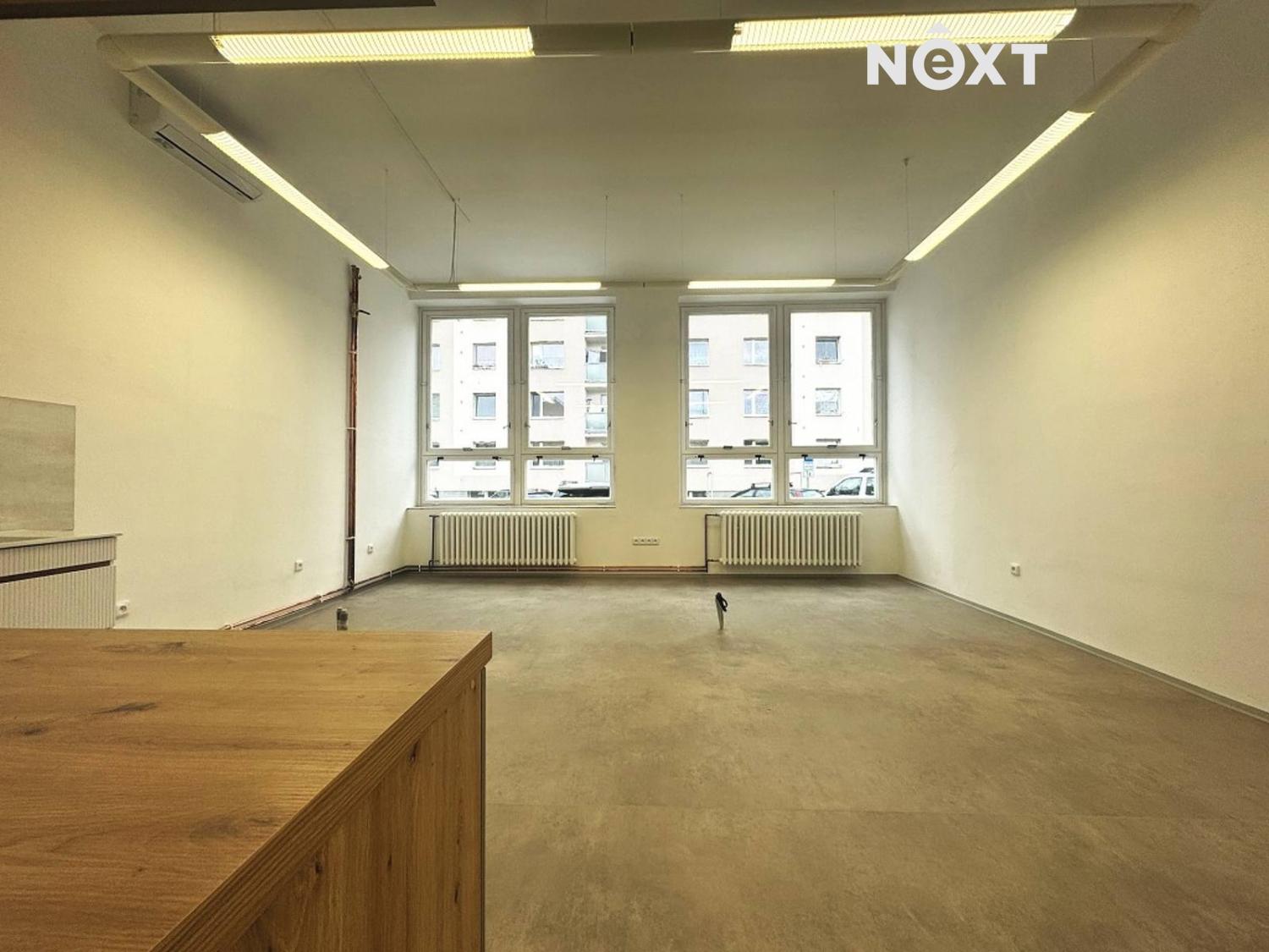 Pronájem komerční Obchodní prostory, 30㎡