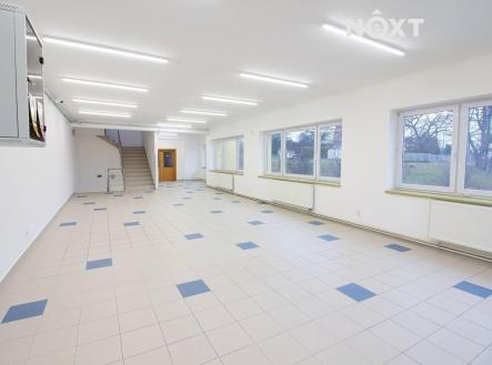 Pronájem - komerční objekt, obchodní centrum, 200 m²
