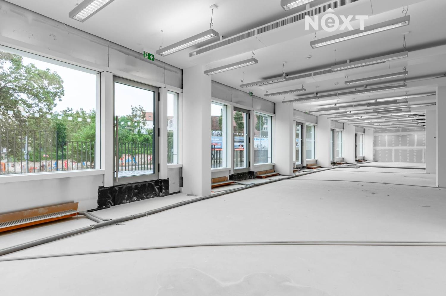 Pronájem komerční Obchodní prostory, 45㎡