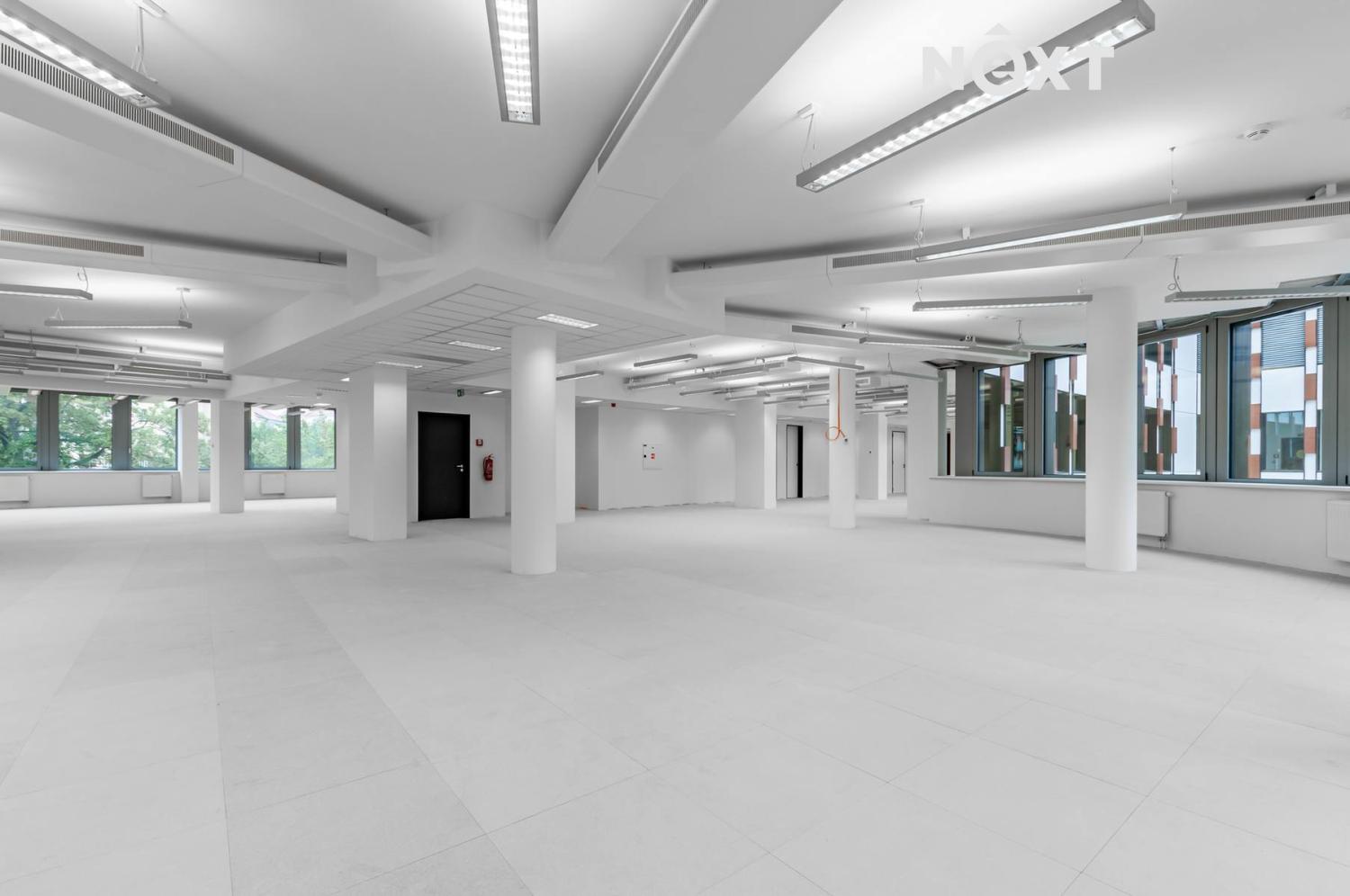 Pronájem komerční Kanceláře, 208㎡