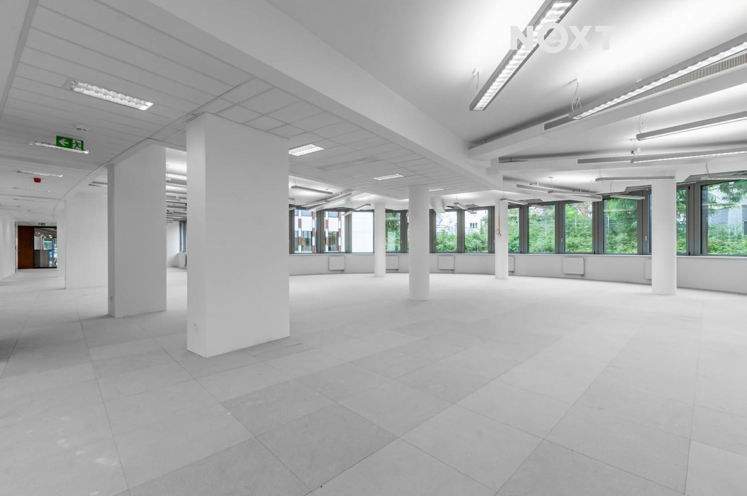 Pronájem komerční Kanceláře, 208㎡